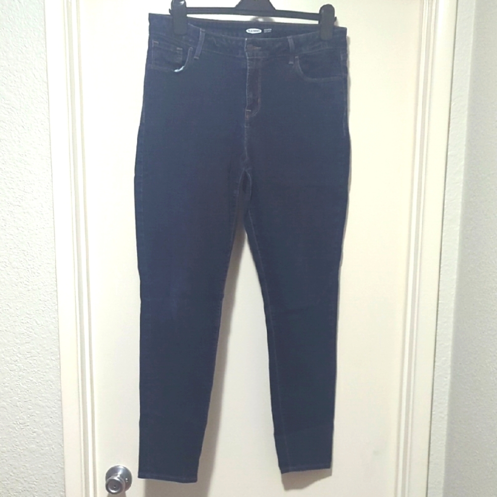 Old Navy Rockstar Super Skinny Jeans